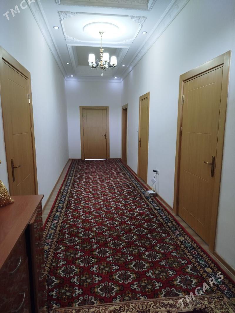 eyesinden jay - Ашхабад - img 1