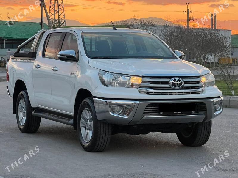 Toyota Hilux 2016 - 490 000 TMT - Aşgabat - img 1