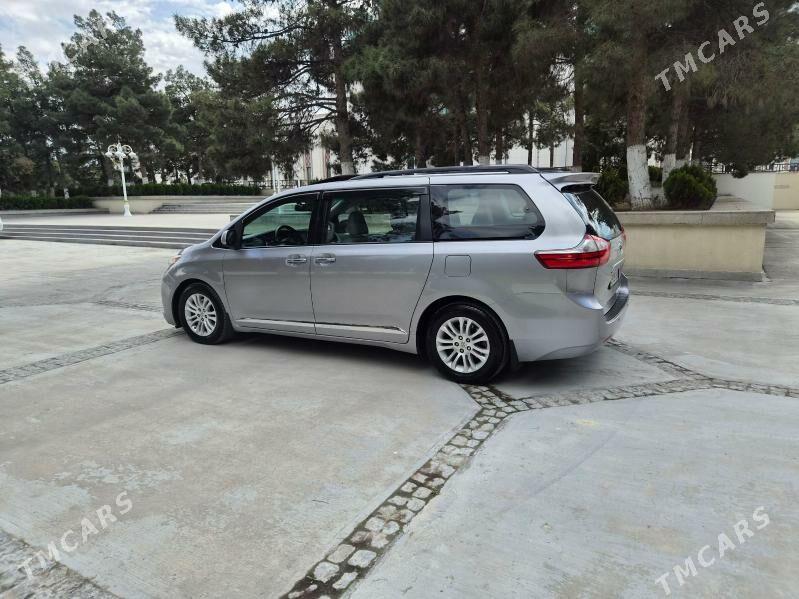 Toyota Sienna 2016 - 375 000 TMT - Büzmeýin - img 1