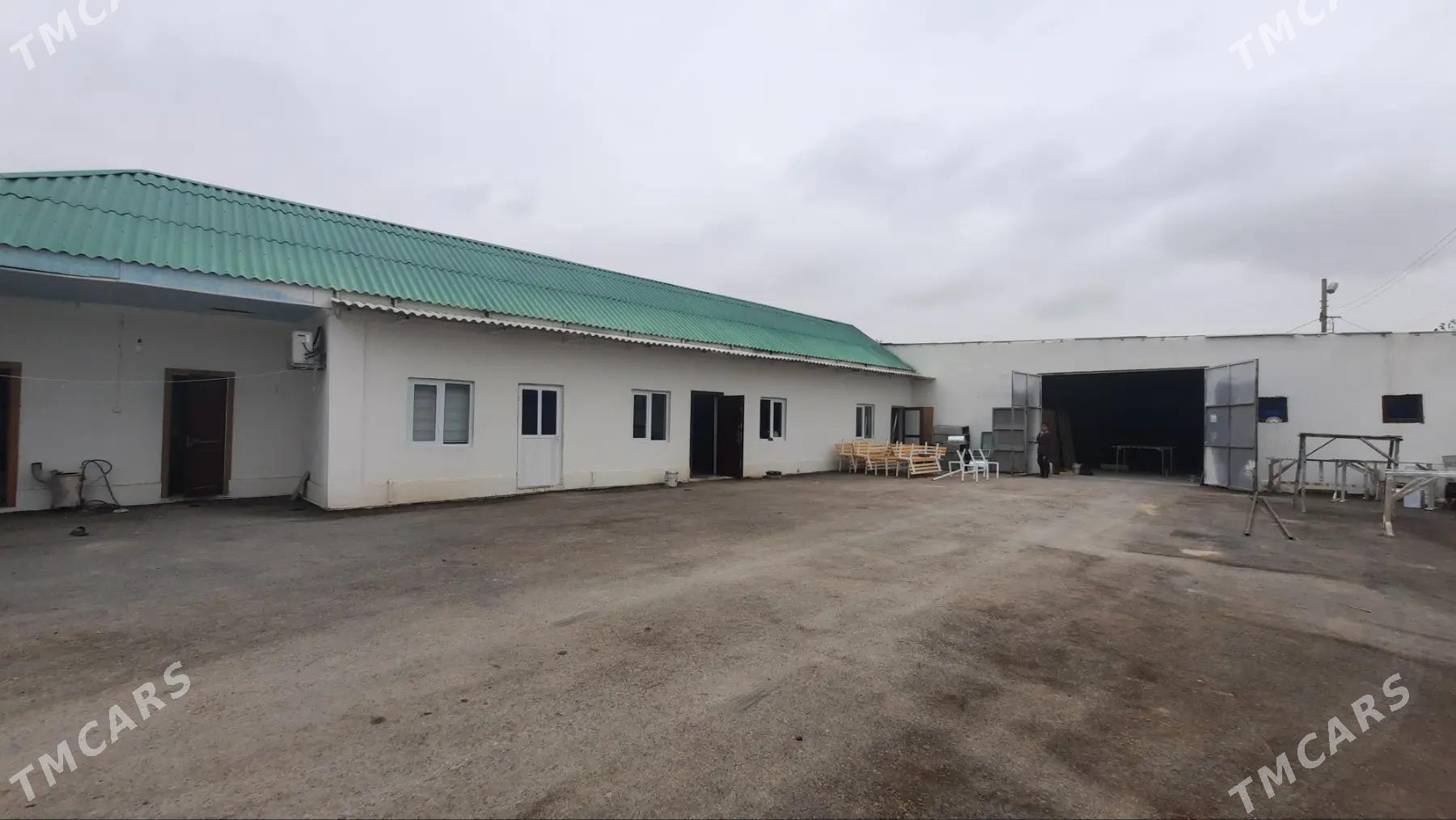 Onümçilik üçin ýer - Aşgabat - img 1