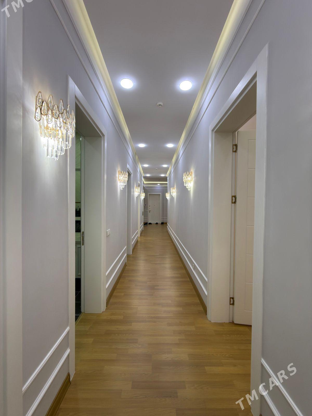 moskowskiy 4 komnat 9 etaź - Moskowskiý köç. (10 ýyl abadançylyk şaýoly) - img 1