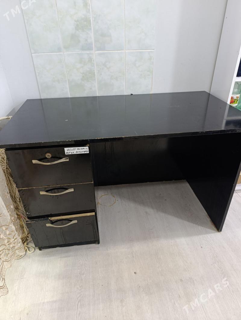 kassa stol - Türkmenbaşy - img 1