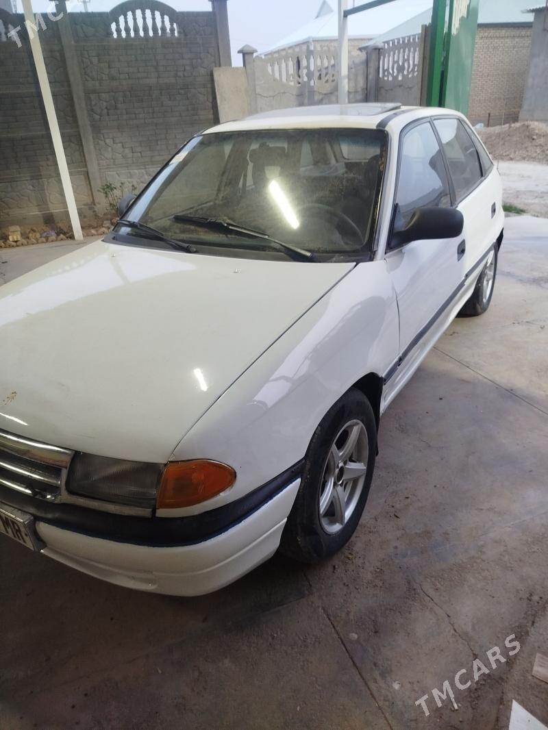 Opel Astra 1992 - 35 000 TMT - Мары - img 1