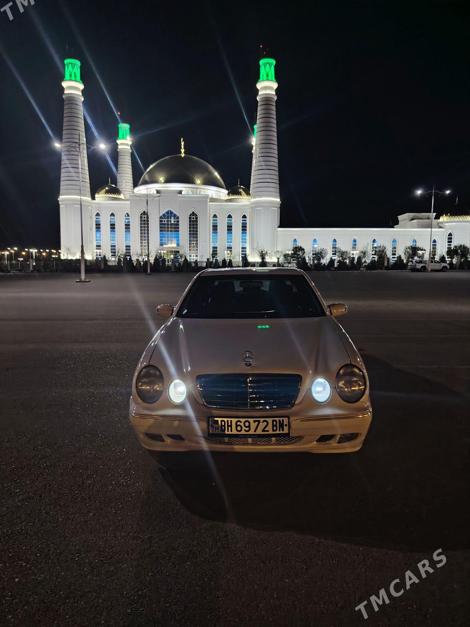 Mercedes-Benz W212 2000 - 103 000 TMT - Balkanabat - img 1