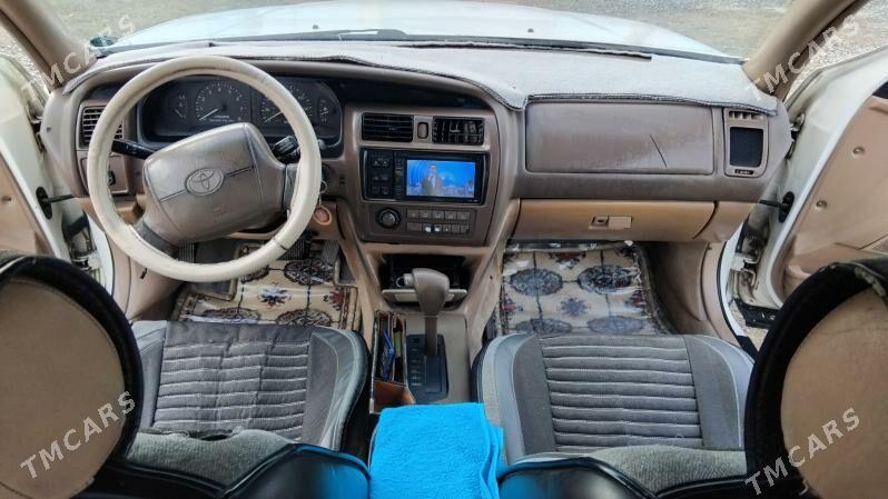Toyota Avalon 1995 - 130 000 TMT - Бахарден - img 1