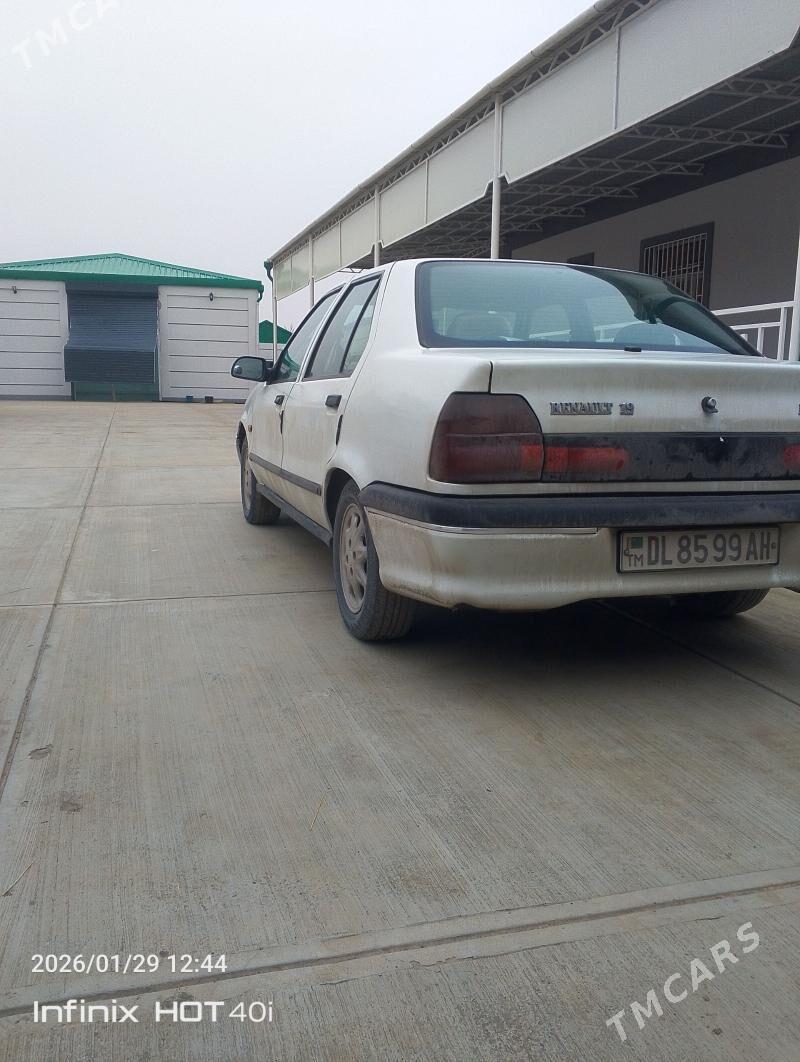 Renault Europa 19 1998 - 30 000 TMT - Büzmeýin - img 1