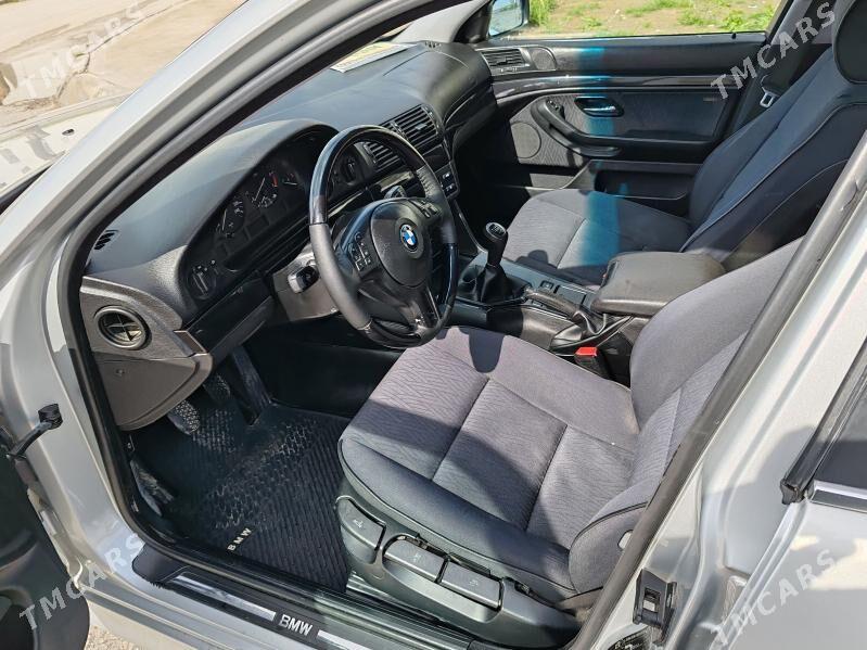 BMW 528 2002 - 130 000 TMT - Balkanabat - img 1