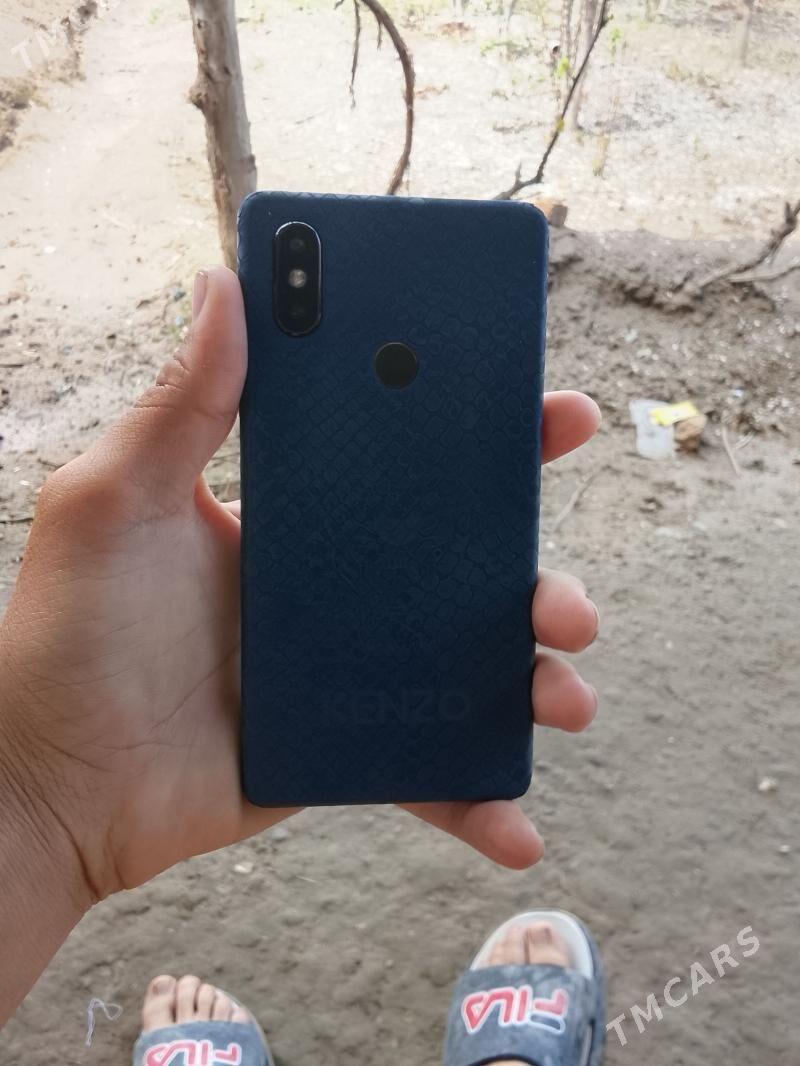 Xiaomi 8 se - Şabat etr. - img 1