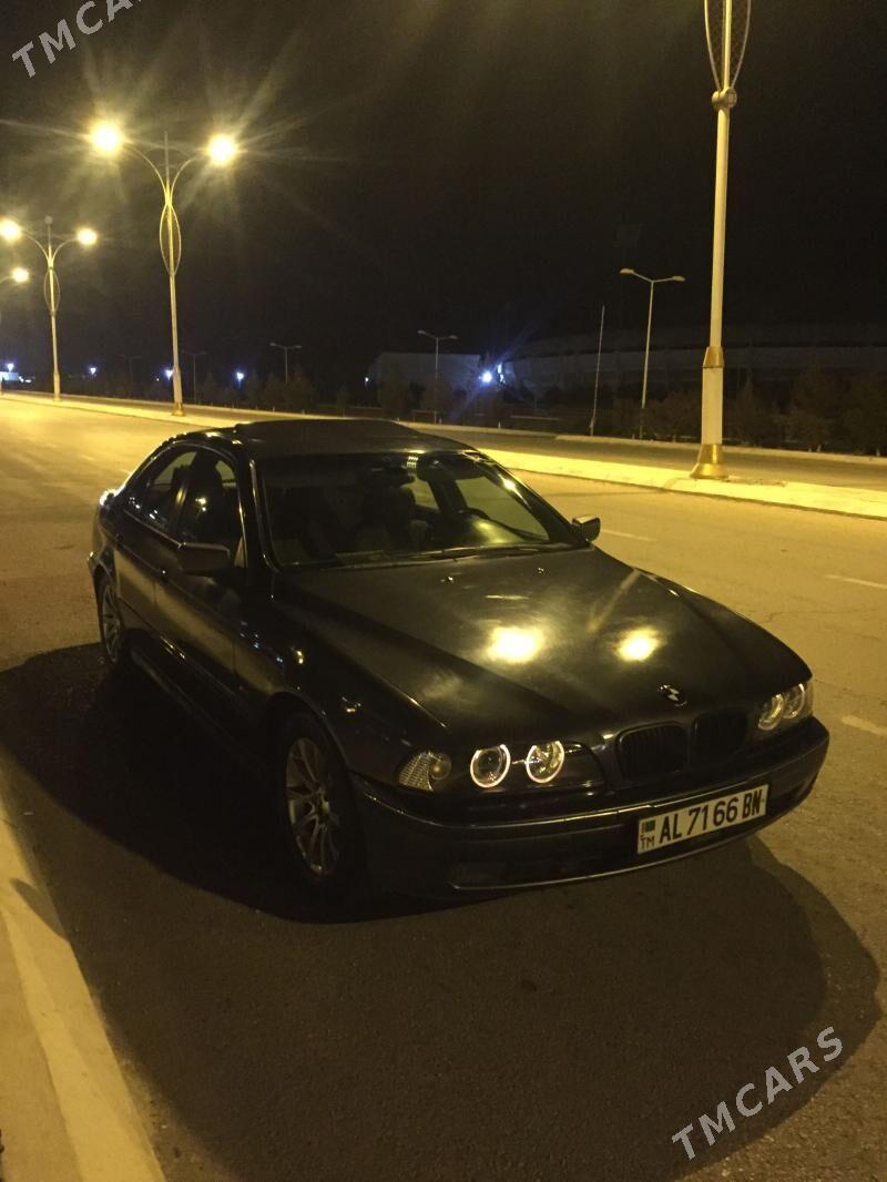 BMW E39 1996 - 78 000 TMT - Балканабат - img 1
