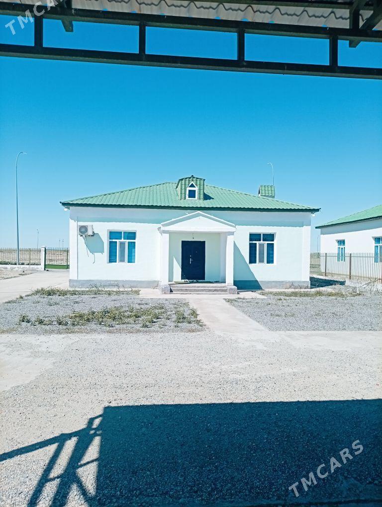 Jay - Гызыларбат - img 1