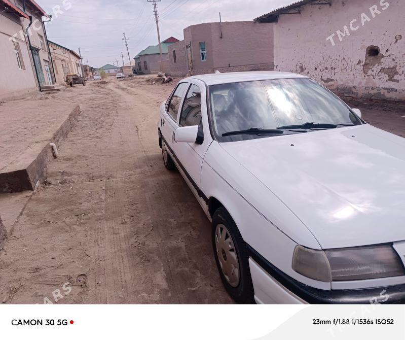 Opel Vectra 1995 - 52 000 TMT - Гурбансолтан Едже - img 1