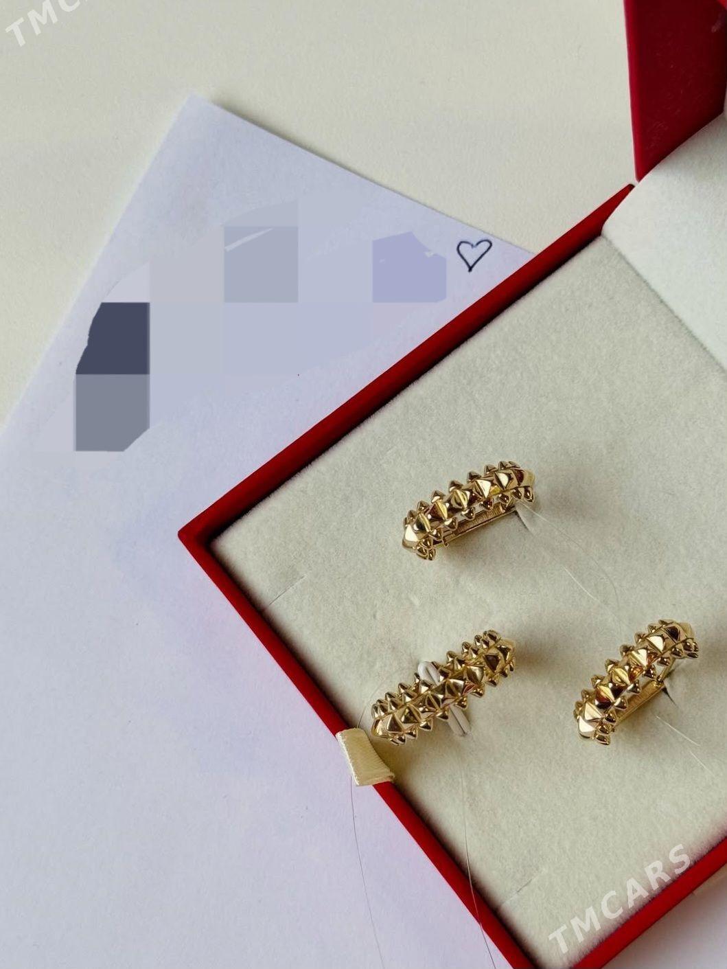 Gyzyl komplekt - Aşgabat - img 1