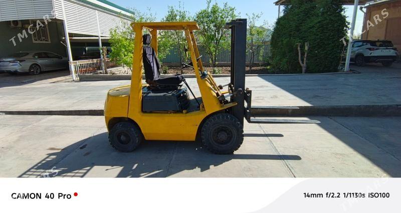 Kara Forklift 2000 - 100 000 TMT - Мары - img 1