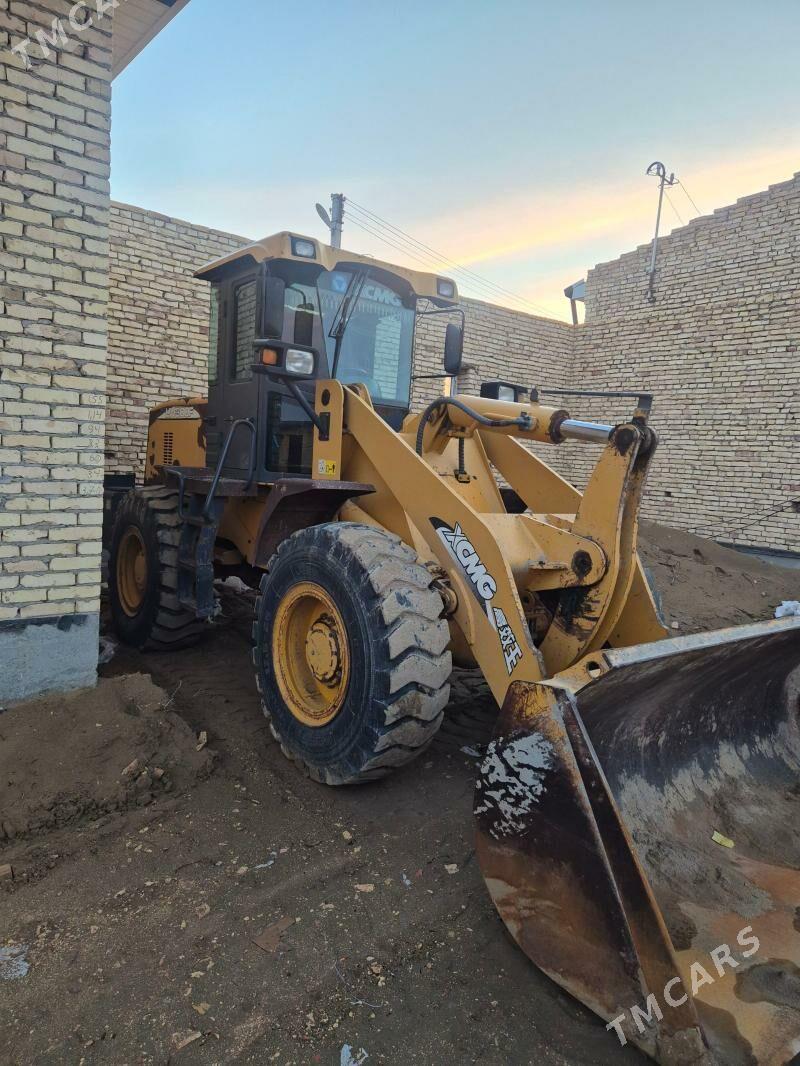 XCMG LW300F 2013 - 440 000 TMT - Türkmenabat - img 1