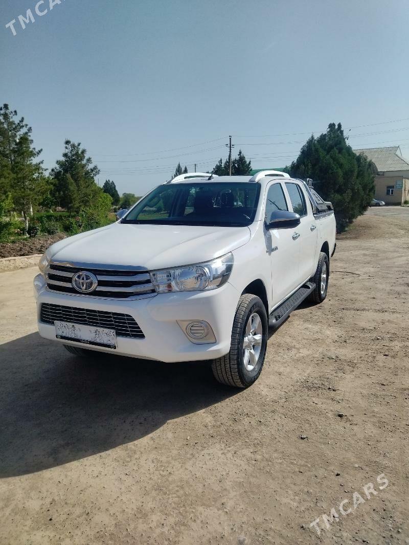 Toyota Hilux 2021 - 530 000 TMT - Керки - img 1