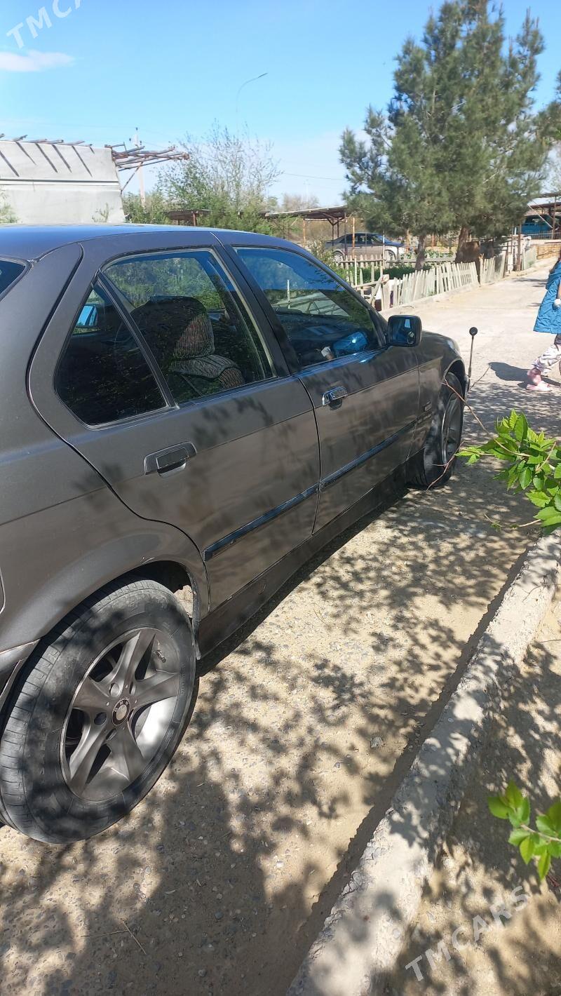 BMW 3 Series 1993 - 45 000 TMT - Сейди - img 1