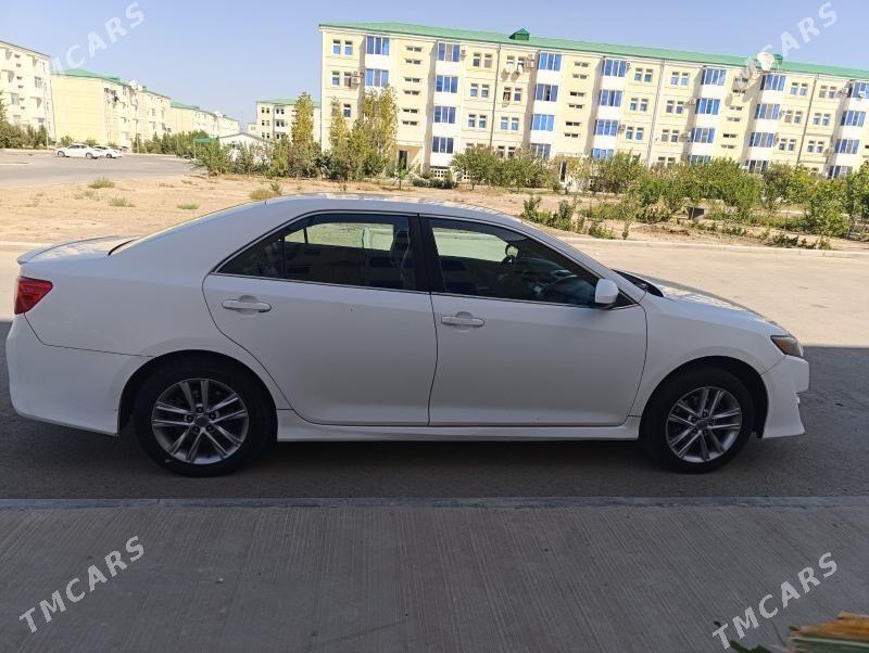 Toyota Camry 2013 - 250 000 TMT - Ашхабад - img 1