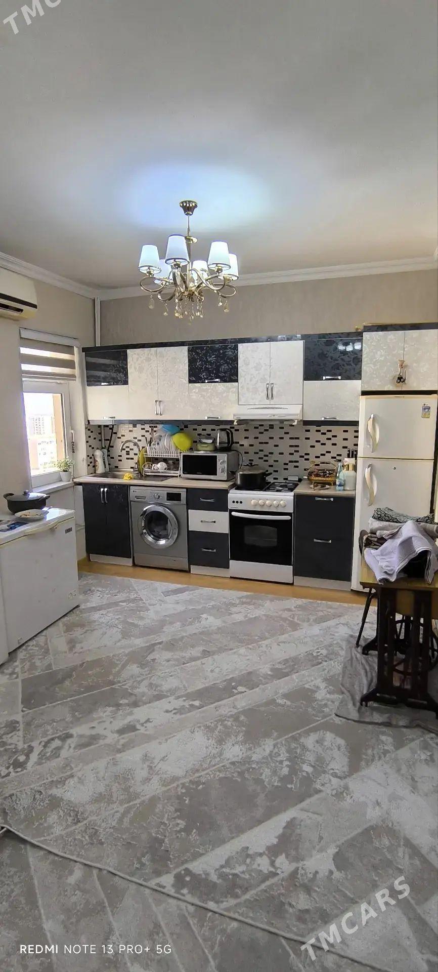 Satlyk Mir 3 2 komnat 9 etaj - Parahat 3 - img 1