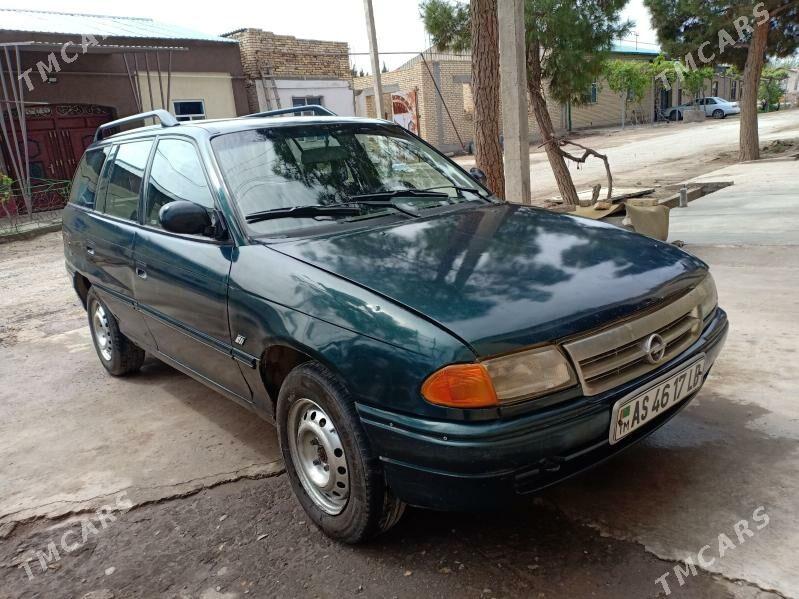 Opel Astra 1994 - 50 000 TMT - Dänew - img 1