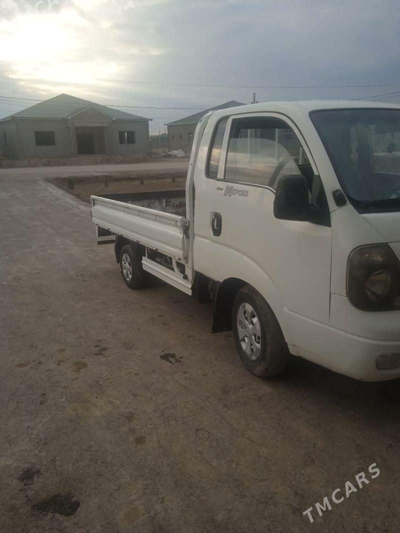 Kia Bongo 2004 - 130 000 TMT - Şabat etr. - img 1