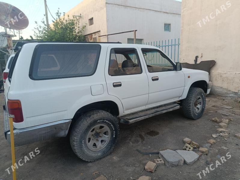 Toyota 4Runner 1994 - 35 000 TMT - Мары - img 1