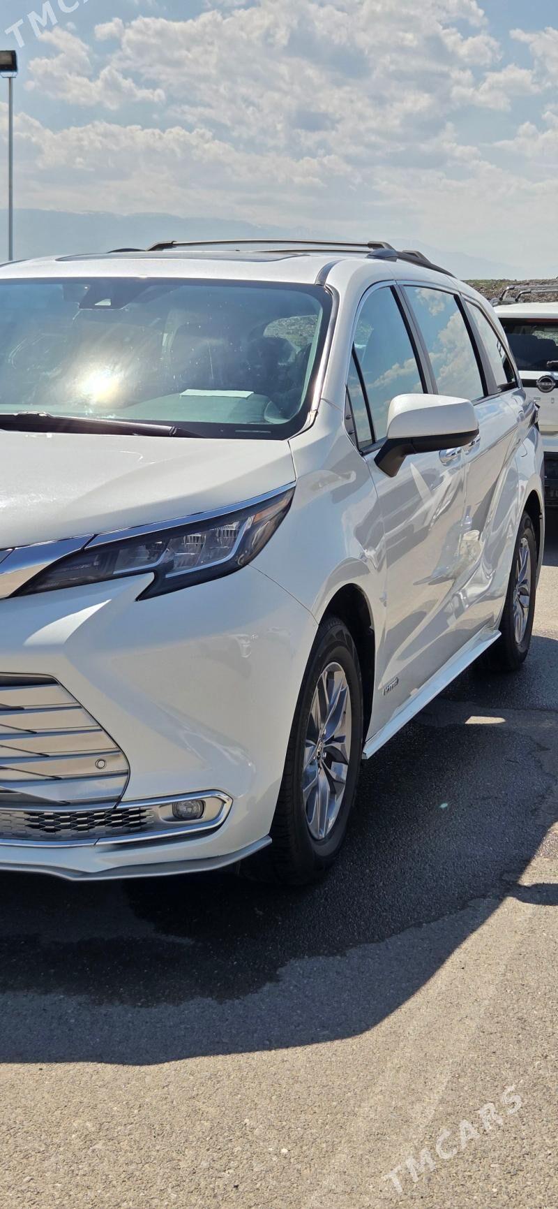 Toyota Sienna 2021 - 480 000 TMT - Ашхабад - img 1