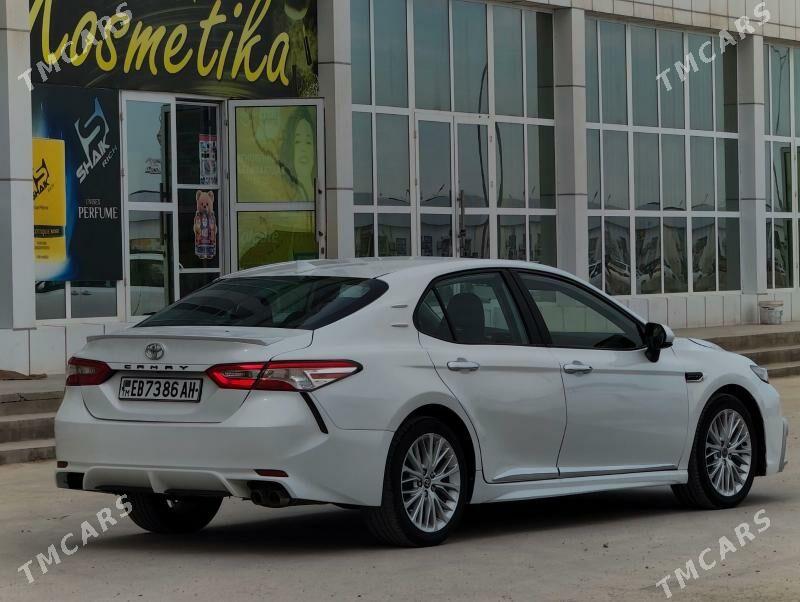 Toyota Camry 2020 - 300 000 TMT - Теджен - img 1