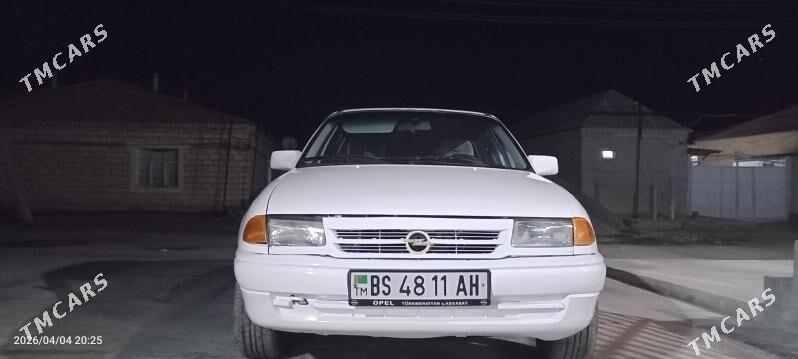 Opel Astra 1993 - 40 000 TMT - Bäherden - img 1
