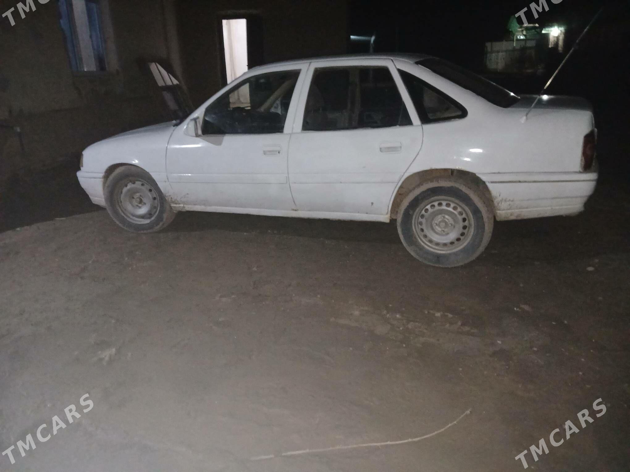 Opel Vectra 1989 - 15 000 TMT - Şabat etr. - img 1