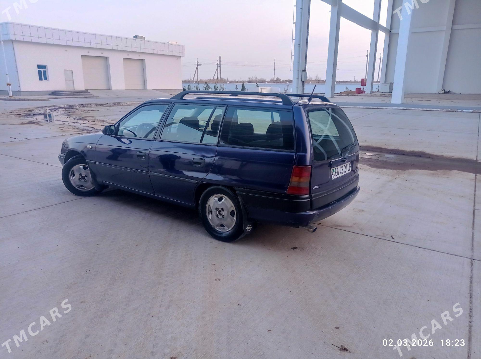 Opel Astra 1996 - 45 000 TMT - Sakar - img 1