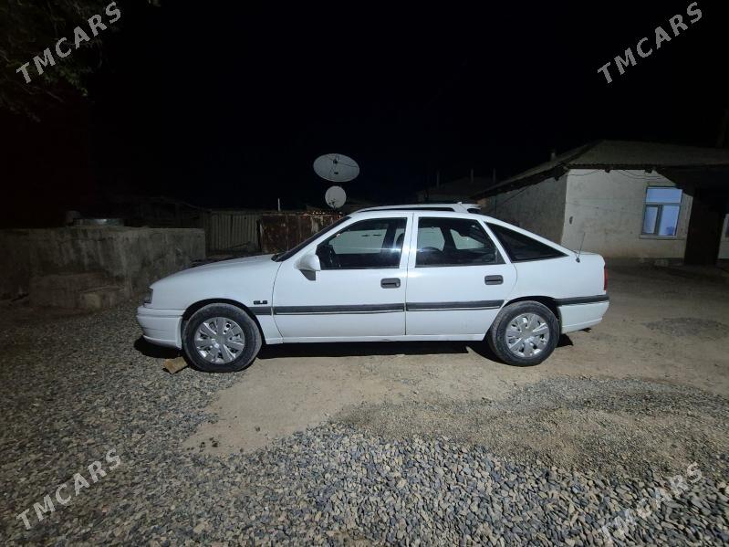 Opel Vectra 1993 - 43 000 TMT - Tejen - img 1