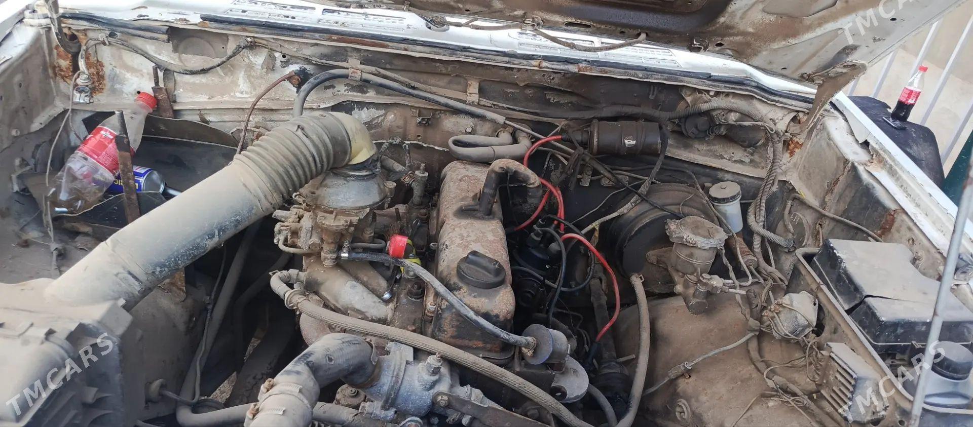 Mitsubishi Pajero 1993 - 9 000 TMT - Дашогуз - img 1