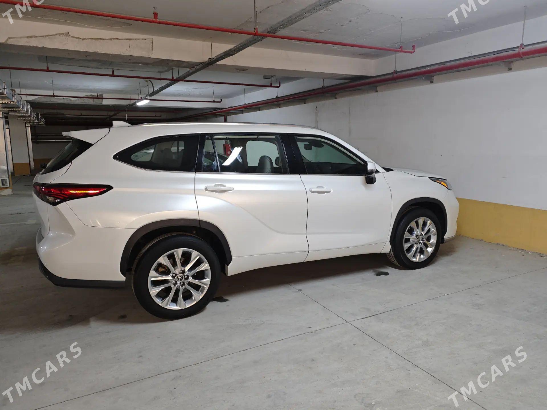 Toyota Highlander 2022 - 700 000 TMT - Aşgabat - img 1