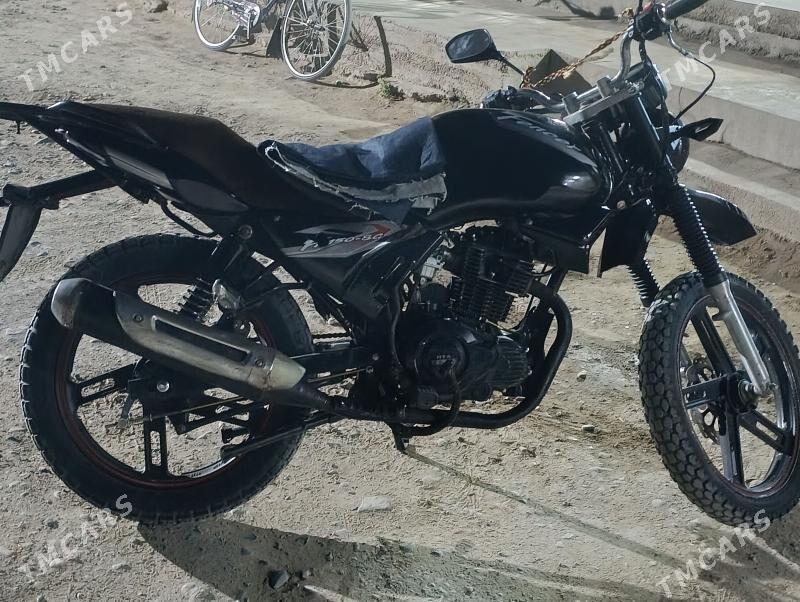 Fekon FK150-8G 2015 - 20 000 TMT - Сакарчага - img 1