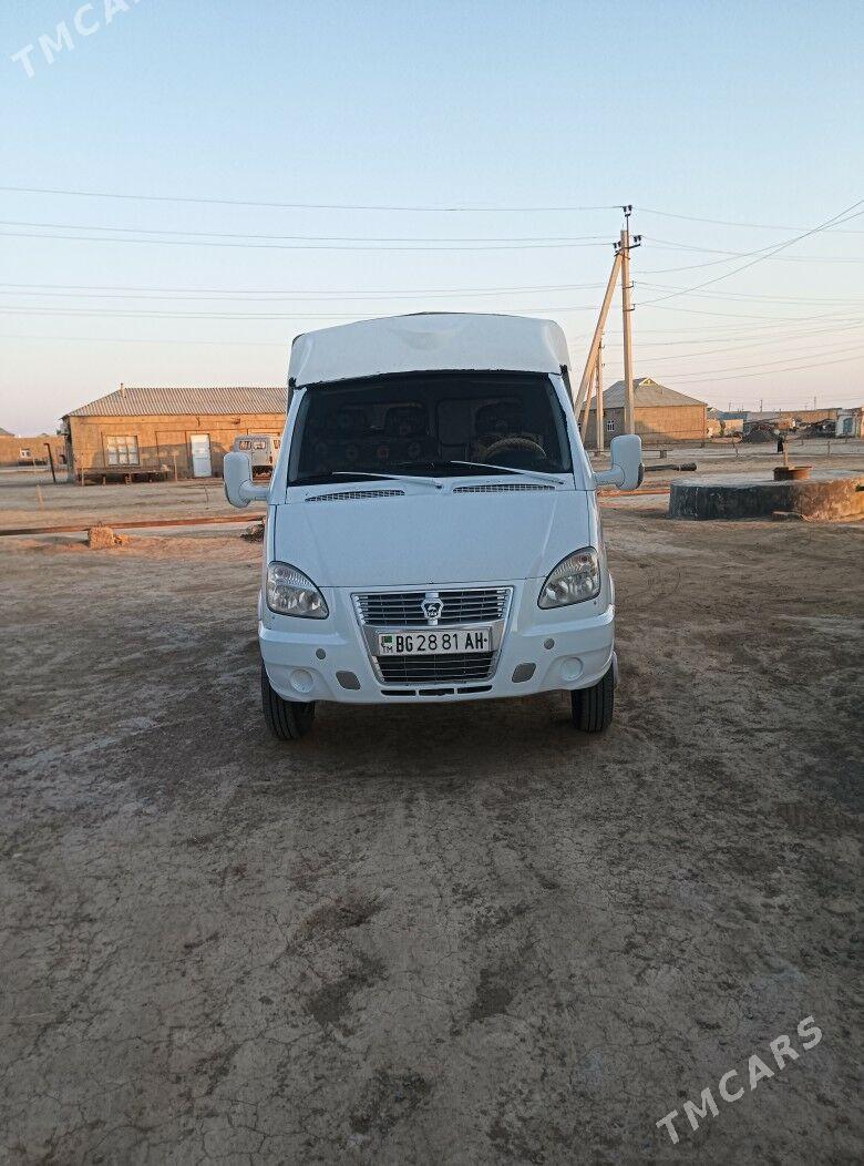 Gaz Gazel 2015 - 170 000 TMT - Ак-Бугдайский этрап - img 1