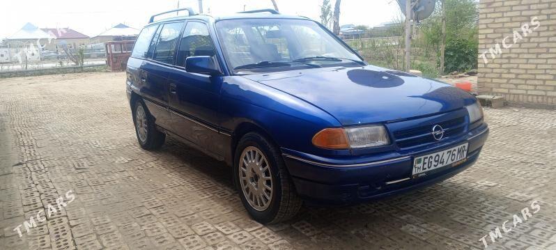 Opel Astra 1992 - 35 000 TMT - Мары - img 1