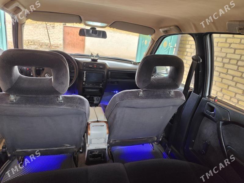 Opel Vectra 1990 - 35 000 TMT - Garabekewül - img 1