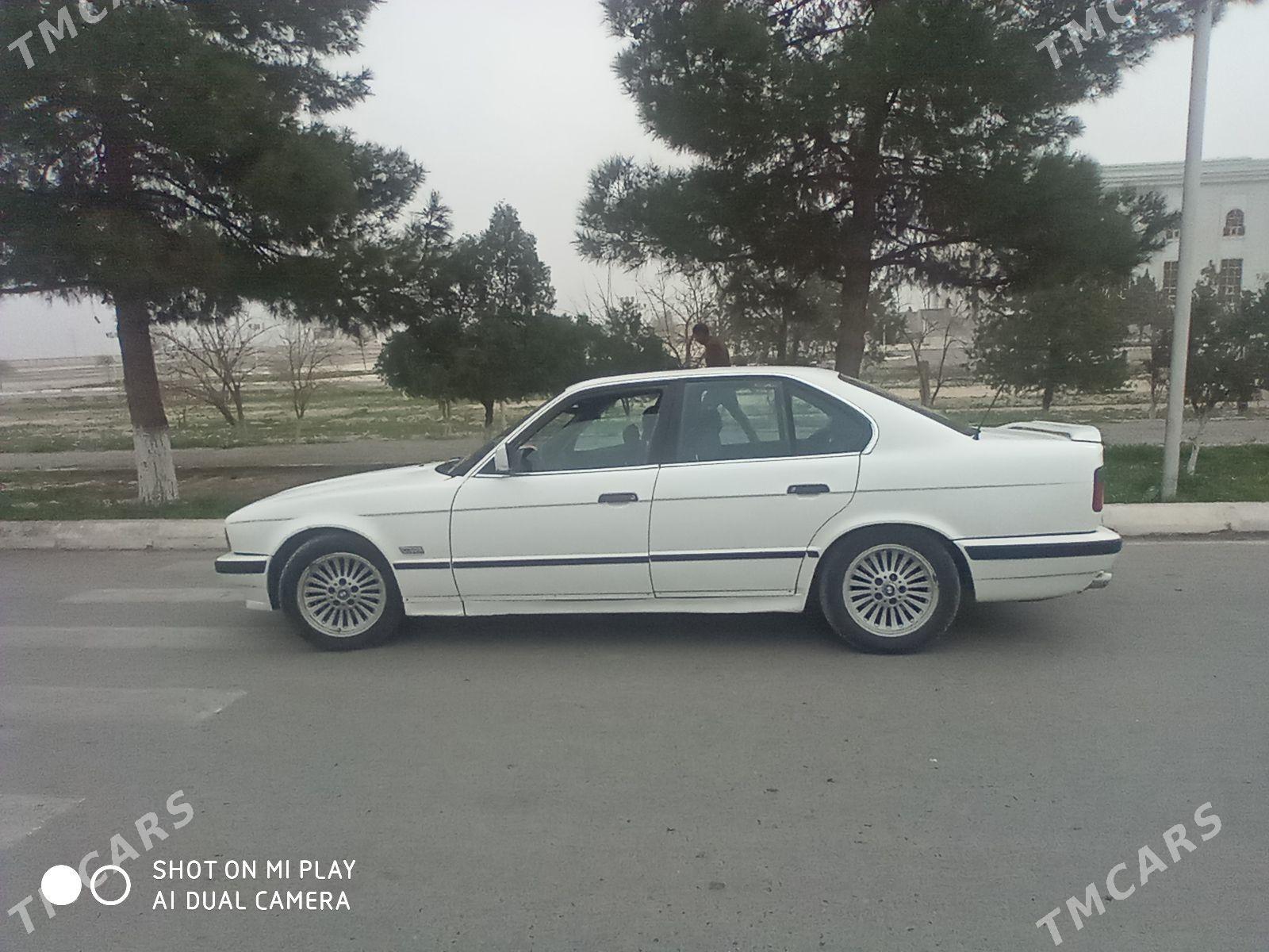BMW 525 1992 - 62 000 TMT - Балканабат - img 1