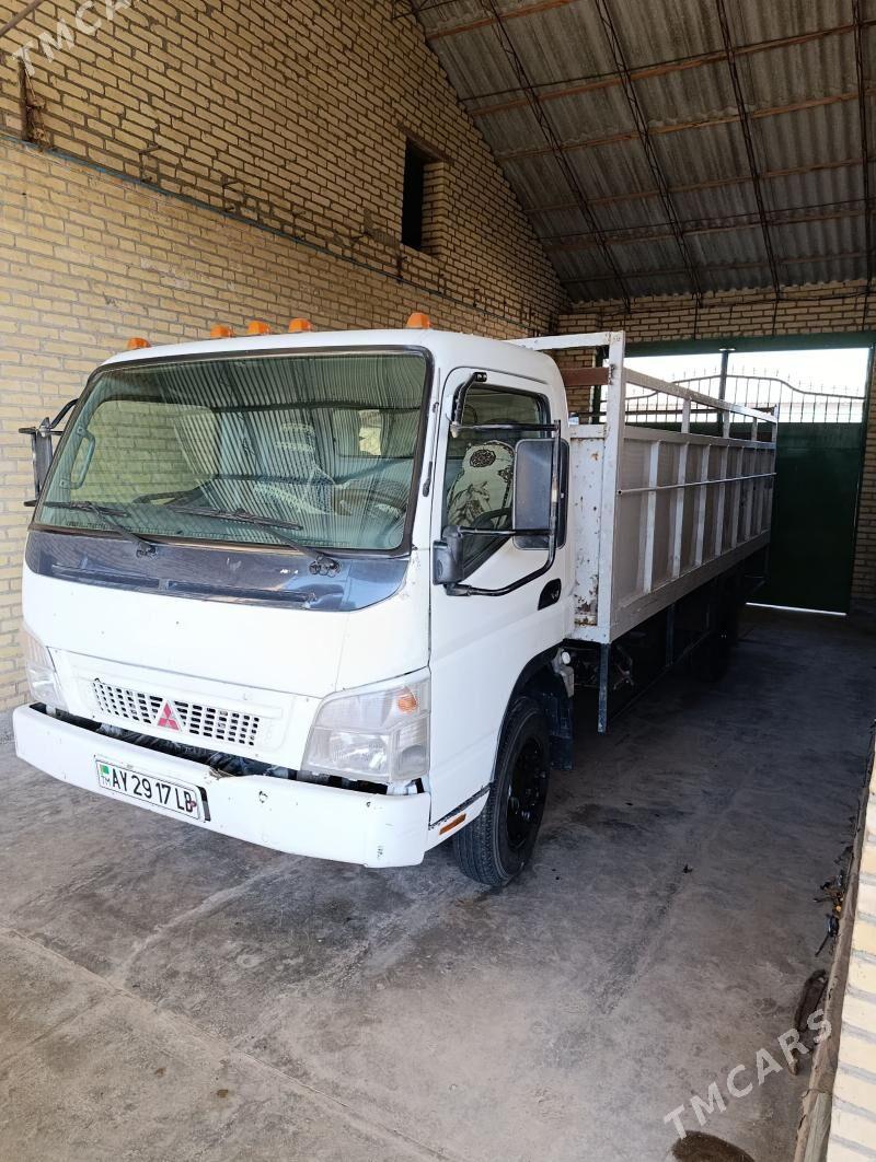 Mitsubishi Canter 2005 - 270 000 TMT - Саят - img 1