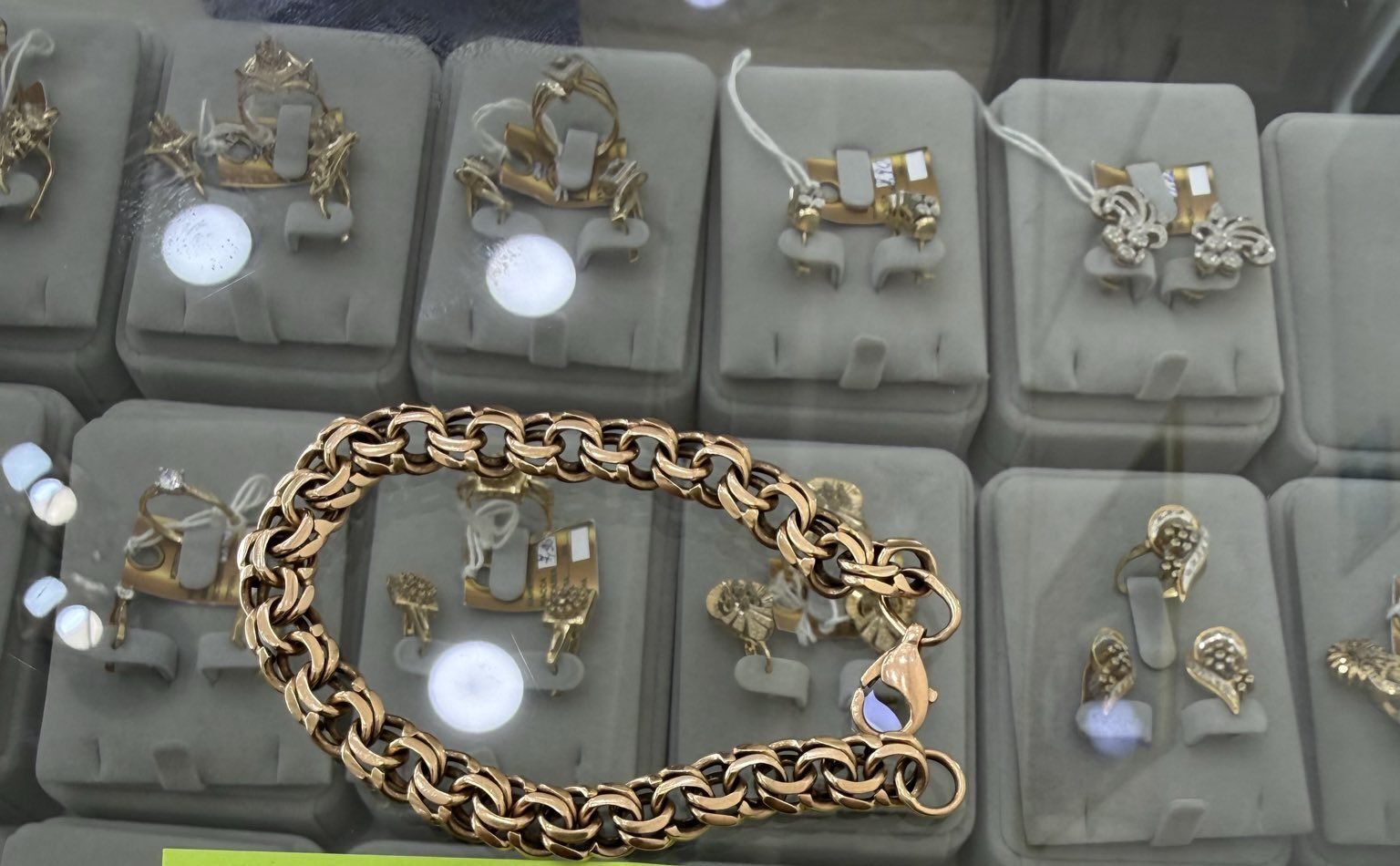 El kardinal 30lik - Ашхабад - img 1