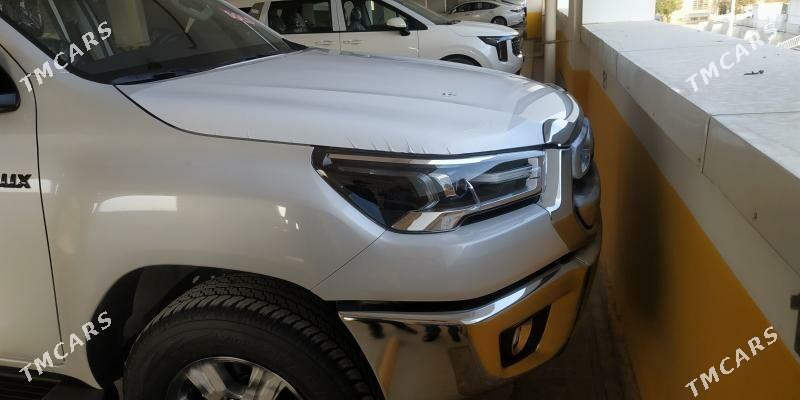 Toyota Hilux 2025 - 720 000 TMT - Ашхабад - img 1