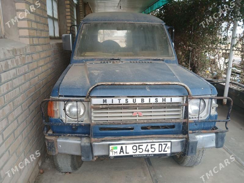 Mitsubishi Pajero 1993 - 15 000 TMT - Шабатский этрап - img 1