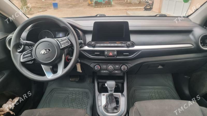 Kia Forte 2021 - 250 000 TMT - Мары - img 1