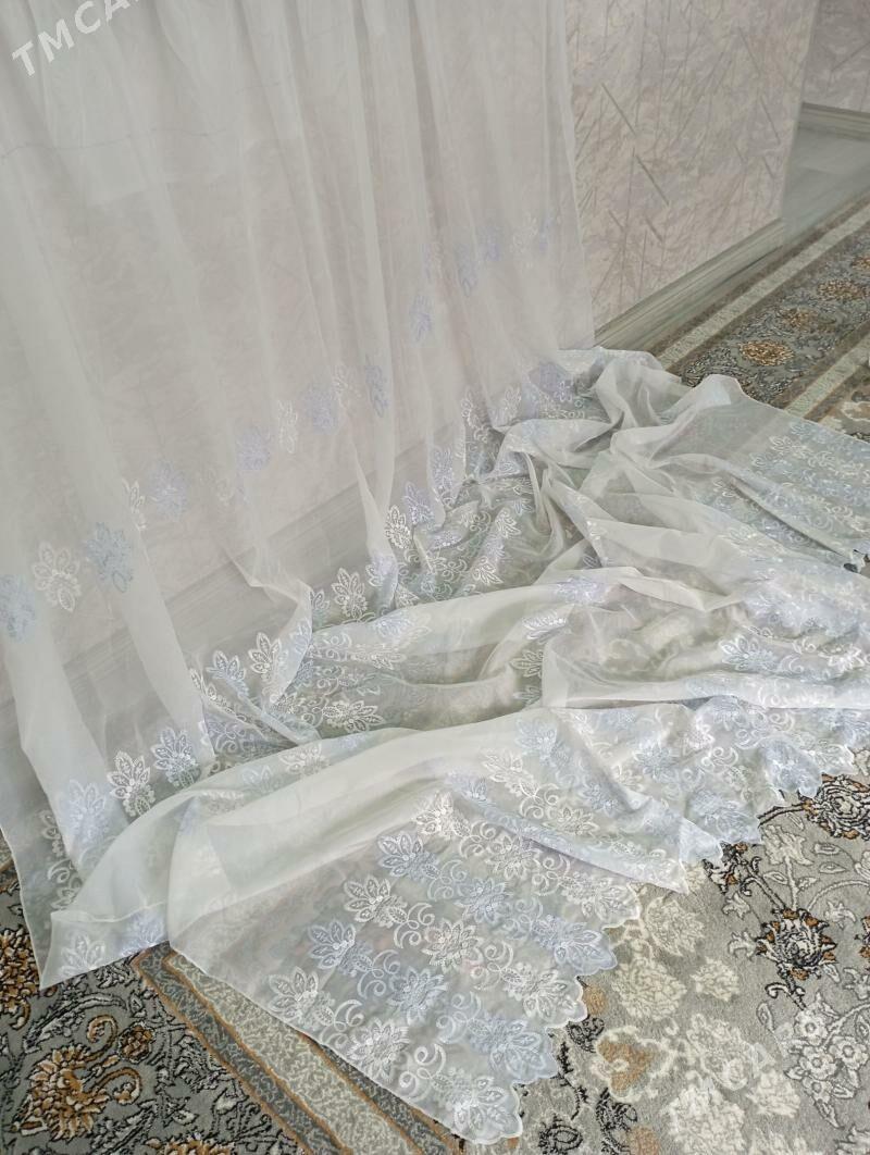 Tuty, zanaweska - Туркменбаши - img 1