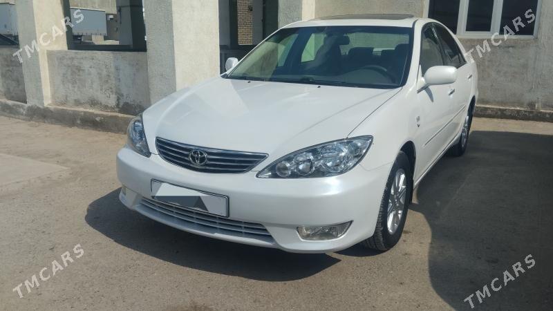 Toyota Camry 2005 - 200 000 TMT - Мары - img 1