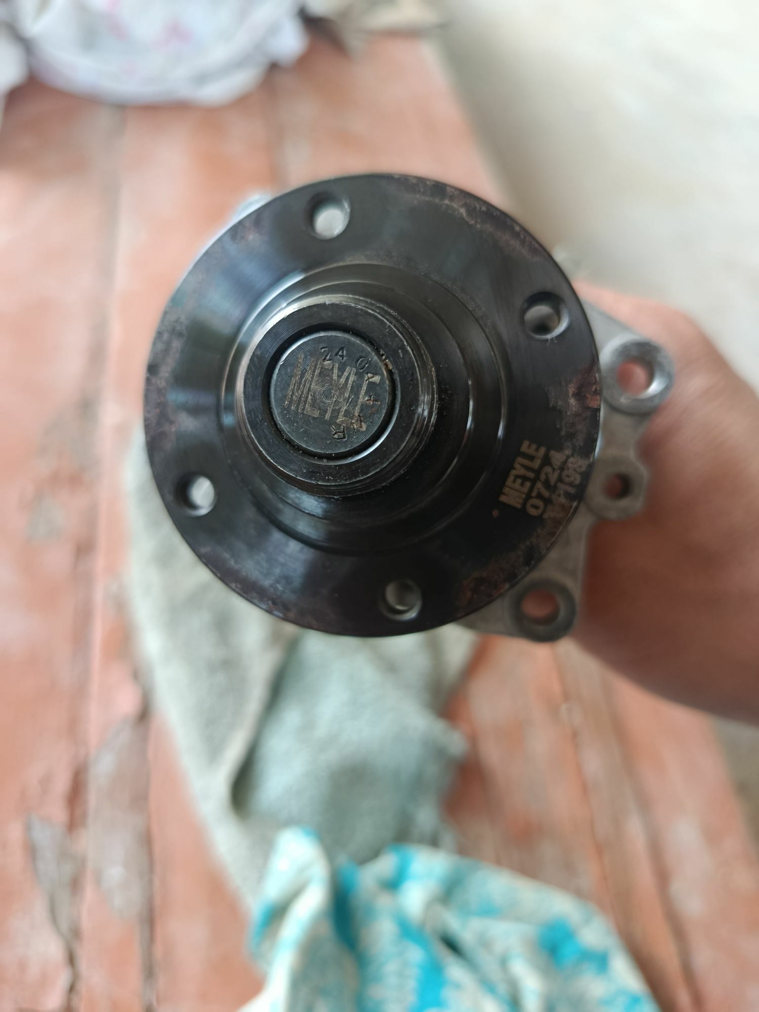 E39 BMW pompa 800 TMT - Ýaşlyk - img 1