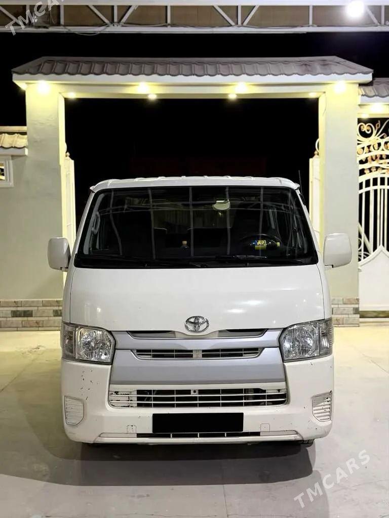 Toyota Hiace 2014 - 370 000 TMT - Балканабат - img 1