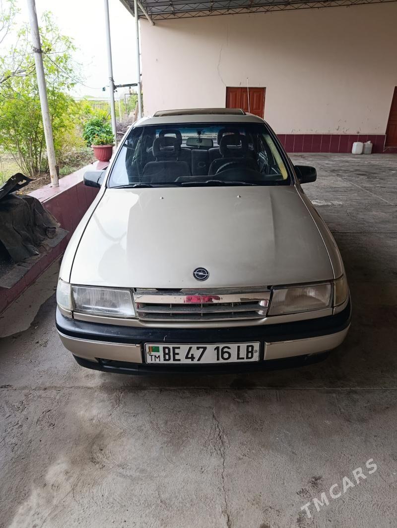 Opel Vectra 1991 - 30 000 TMT - Sakar - img 1
