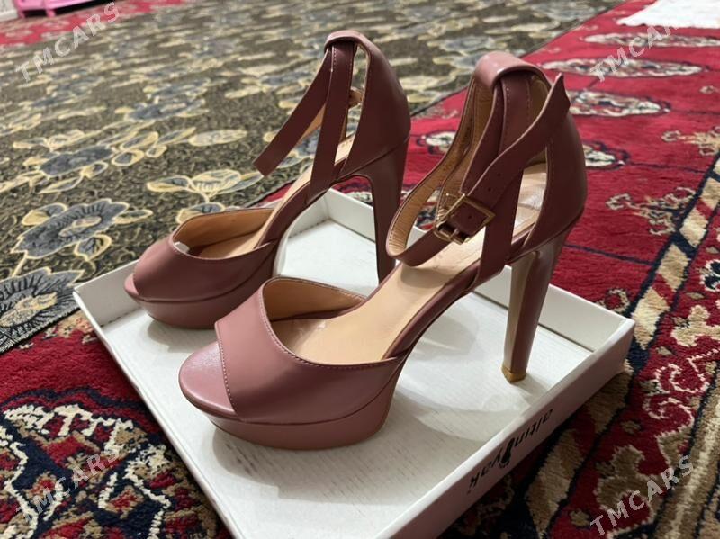 Алтын аяк ковуш - Mary - img 1