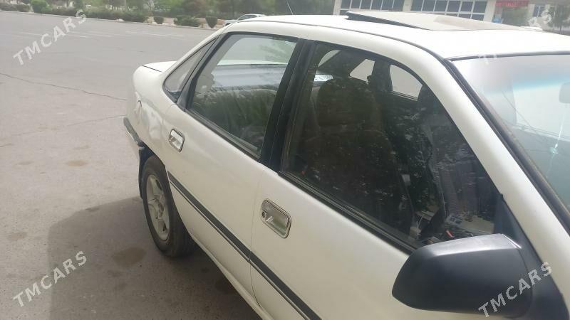 Opel Vectra 1991 - 25 000 TMT - Mary - img 1